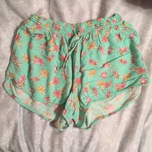 Xhilaration flowy green pajama shorts size M